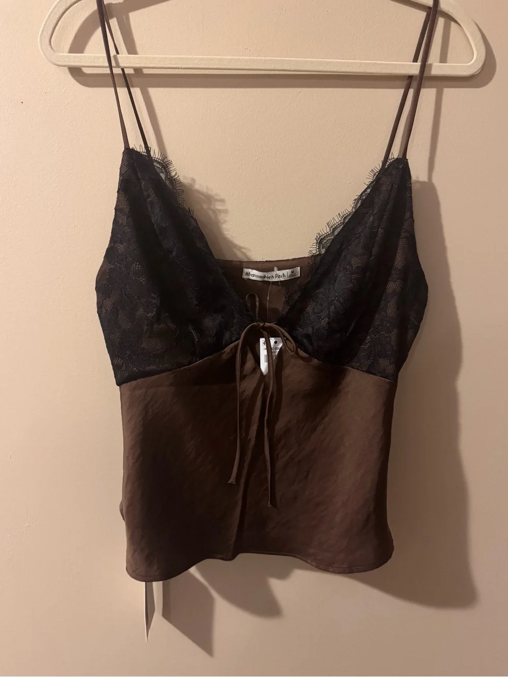 NWT Abercrombie Women’s Bella Tie-Front Cami in Brown - size medium